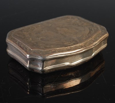 Lot 235 - An 18th century Continental silver snuff box,...