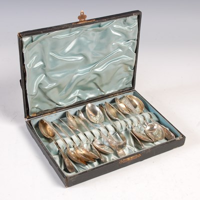 Lot 289 - A set of twelve Glasgow silver engraved...