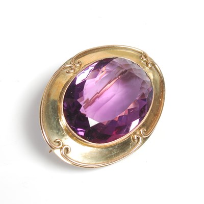 Lot 387 - A late 19th century yellow metal mounted...