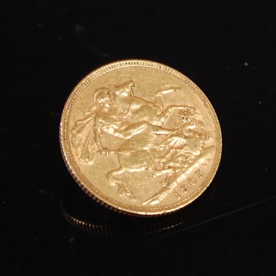 Lot 502 - An Edward VII gold sovereign, dated 1905.
