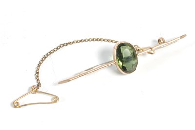 Lot 423 - A late 19th / early 20th century yellow metal...