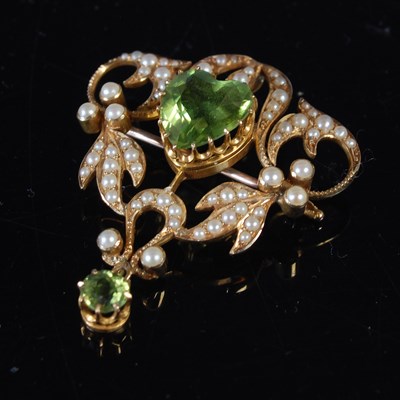 Lot 426 - A late 19th / early 20th century yellow metal...