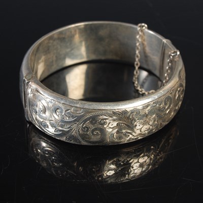Lot 481C - A Birmingham silver hinged bangle, with...