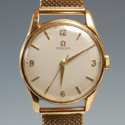 Lot 525 - A vintage gentleman's 9ct gold Omega bracelet...