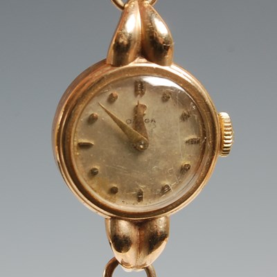 Lot 535 - A vintage ladies 9ct gold Omega bracelet...