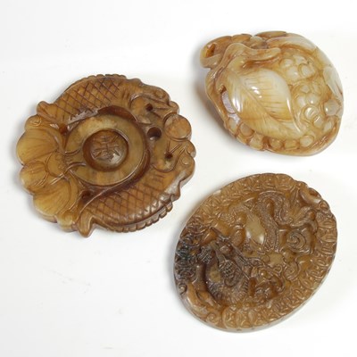 Lot 623 - A group of three Chinese hardstone carvings,...