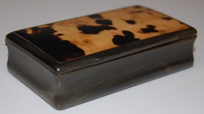 Lot 85 - A 19th century horn rectangular snuff box, the...