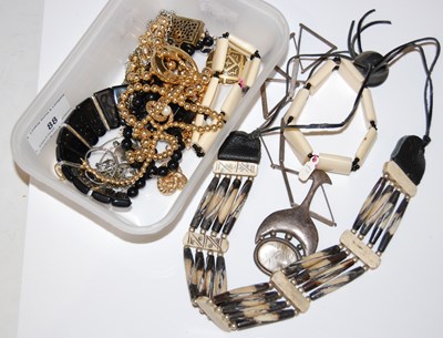 Lot 88 - Box of assorted costume jewellery