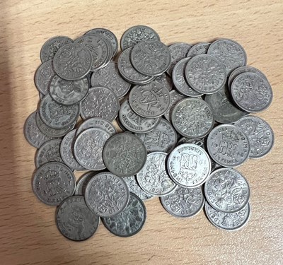 Lot 91 - A box of assorted vintage coinage, mainly...