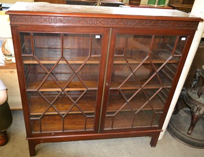 Lot 866 - A 20th century mahogany display cabinet with...