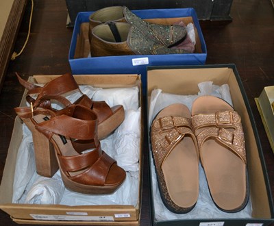 Lot 471 - A group of female designer shoes, to include a...