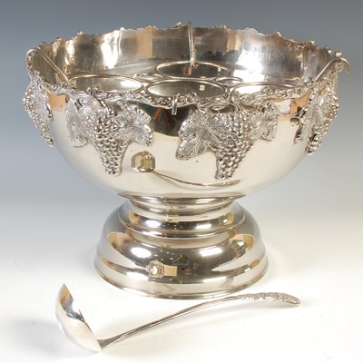 Lot 482 - A silver plated punch bowl, decorated with...