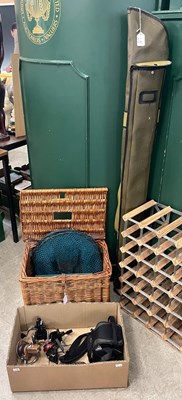 Lot 622 - A box of assorted fishing reels, to include a...