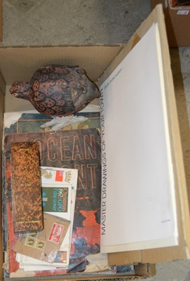 Lot 611 - A box of assorted items, to include a...