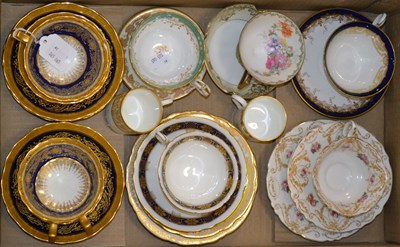 Lot 610 - A box of assorted English ceramics, to include...
