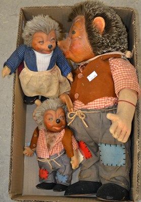 Lot 609 - A box of assorted Steiff Bears, the largest...