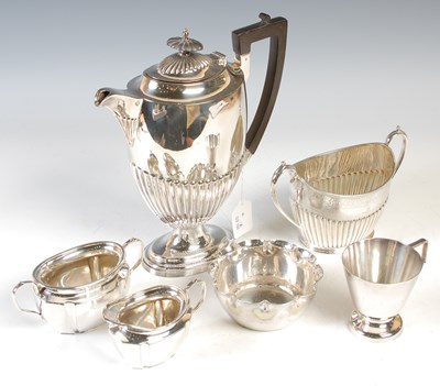 Lot 454 - A collection of silver plated items, to...
