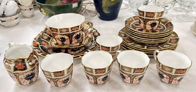 Lot 440 - A Royal Crown Derby Imari pattern part tea...