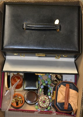 Lot 619 - A box of assorted costume jewellery, to...