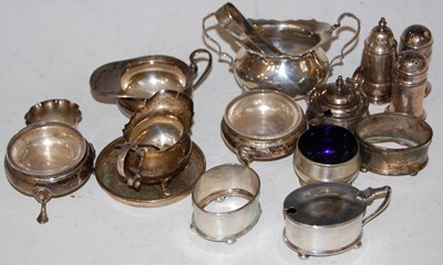 Lot 151 - Collection of assorted silver to include a...