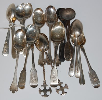 Lot 122 - A collection of assorted silver teaspoons to...