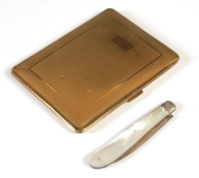 Lot 101 - An antique Sheffield silver and mother of...