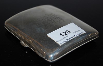 Lot 129 - A Birmingham silver cigarette case, 2.9 Troy Ozs