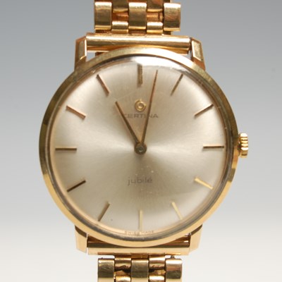 Lot 187 - A vintage gentleman's 9ct gold Certina...