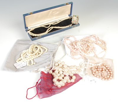 Lot 276 - A collection of assorted pearl necklaces.