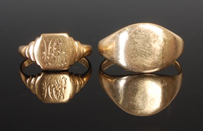 Lot 303 - Two 9ct gold signet rings, size L and size U,...