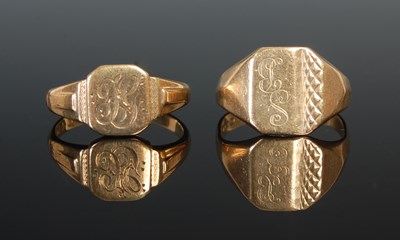 Lot 304 - Two 9ct gold signet rings, 7.2g.