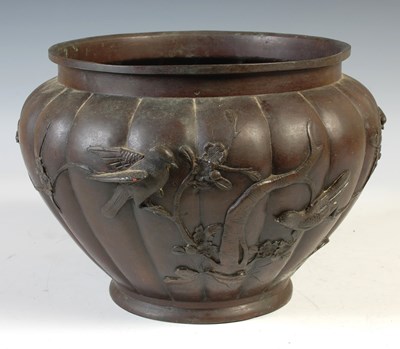 Lot 497 - A Japanese bronze jardiniere, late 19th/ early...
