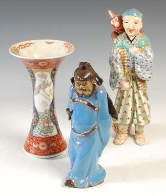 Lot 494 - A Japanese Imari porcelain vase, late 19th/...