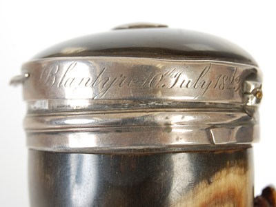 Lot 242 - An unusual Scottish curly horn snuff mull...