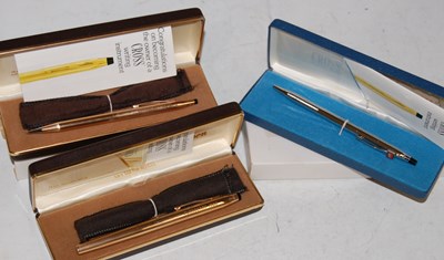 Lot 186 - Three boxed vintage Cross pens to include a...