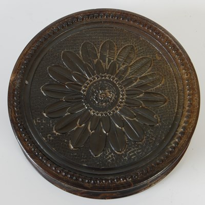 Lot 246 - A pressed horn circular snuff box with...