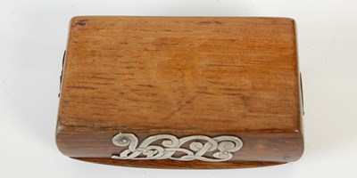 Lot 249 - An Ayr Bridge souvenir oblong oak snuff box,...