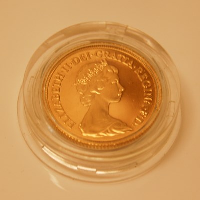 Lot 218 - An Elizabeth II gold half sovereign dated 1982