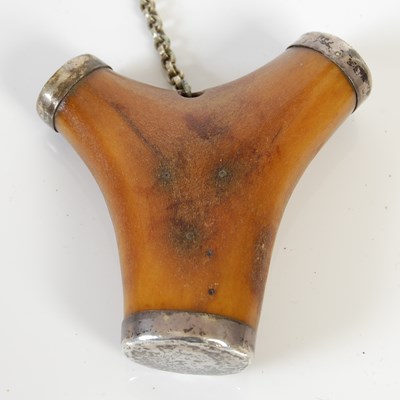 Lot 256 - A Scottish three-pronged antler snuff box,...