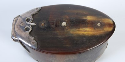 Lot 260 - A Scottish horn oval snuff box, the cover with...