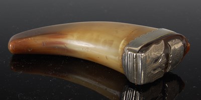 Lot 269 - A Scottish flattened curved horn snuff mull...