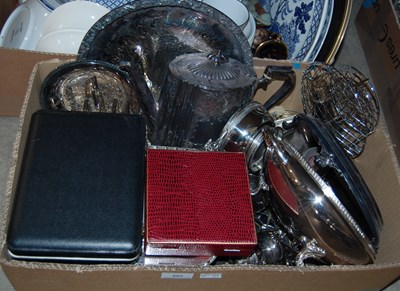 Lot 492 - Box - electroplated and other metal ware