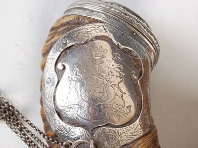 Lot 272 - A Scottish ram's horn table snuff mull with...