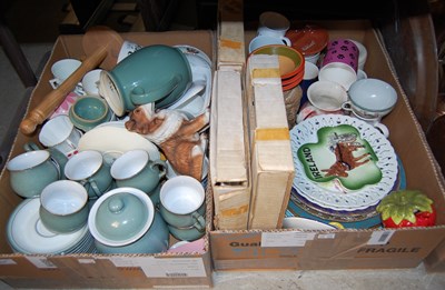 Lot 518 - Two boxes of mixed ceramics