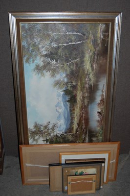 Lot 798 - A group of various decorative pictures and prints