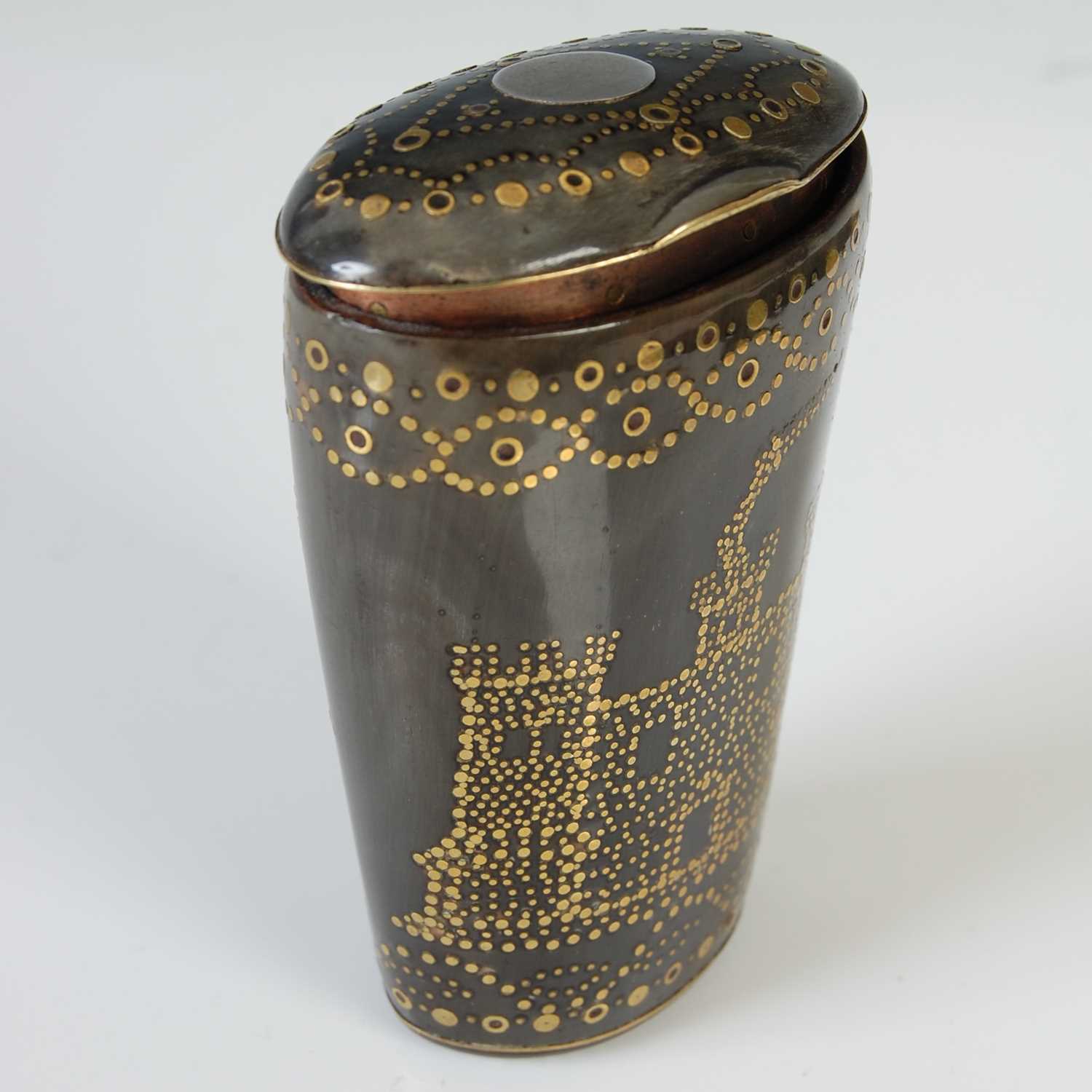 Lot 281 - A highly unusual Scottish horn upright oval...