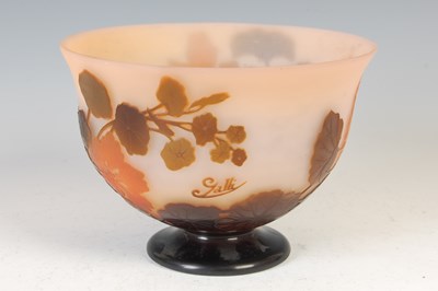 Lot 534 - Emile Galle (1846-1904), a cameo glass bowl