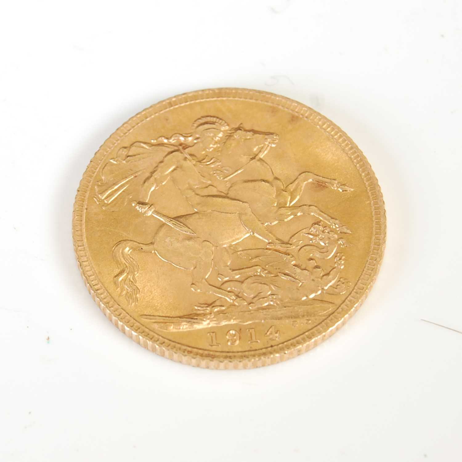 Lot 457 - A George V gold sovereign