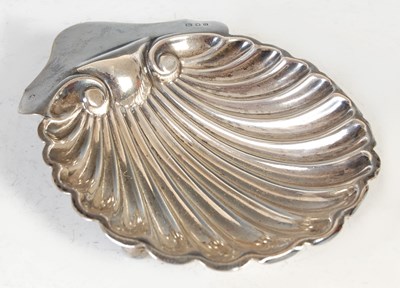 Lot 389 - A Victorian silver shell shaped dish, London, 1868, makers mark of D.F