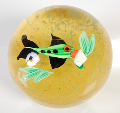 Lot 599 - A Paul Ysart style paperweight